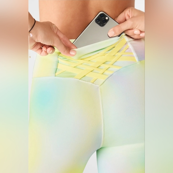 FABLETICS - COLORFUL BOOST POWERHOLD HIGH-WAISTED 7/8 LEGGING NWT - Picture 3 of 4